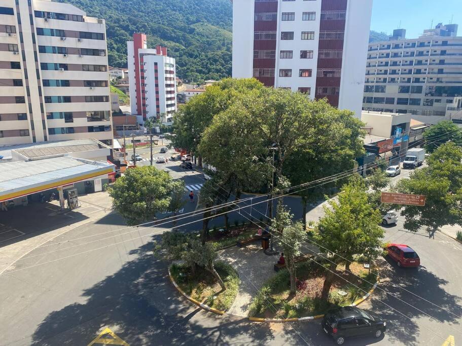 Apartment Centro Com Garagem Wifi Proximo A Congressos